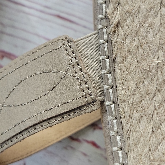 Frye Women's Beige Leather Espadrille Wedges Size 8 - Picture 7 of 9